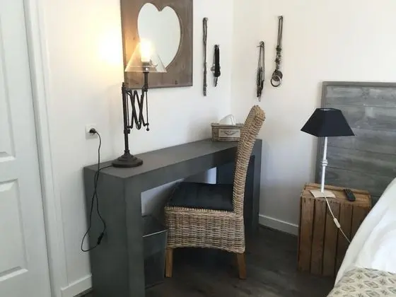 Tek Büyük Yataklı Oda (1)