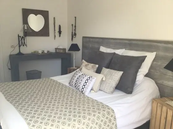 Tek Büyük Yataklı Oda (1)