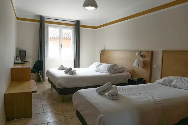 Üç Kişilik Oda, Zemin Kat