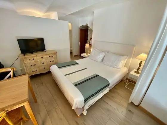 Comfort Tek Büyük Yataklı Oda (Coquet)