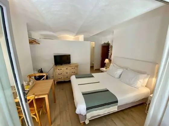 Comfort Tek Büyük Yataklı Oda (Coquet)