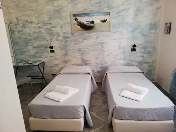 Tek Büyük veya İki Ayrı Yataklı Oda, Sigara İçilebilir, Balkon