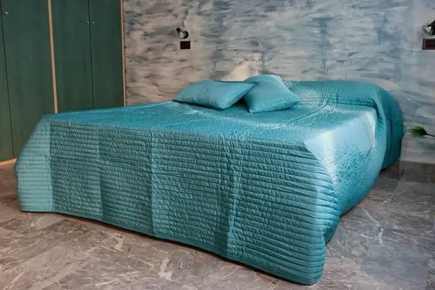 Tek Büyük veya İki Ayrı Yataklı Oda, Sigara İçilebilir, Balkon