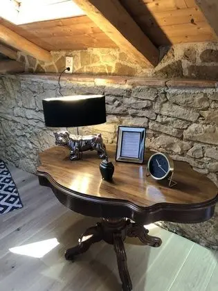 Tek Büyük Yataklı Oda (Kartell)