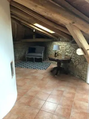 Tek Büyük Yataklı Oda (Kartell)