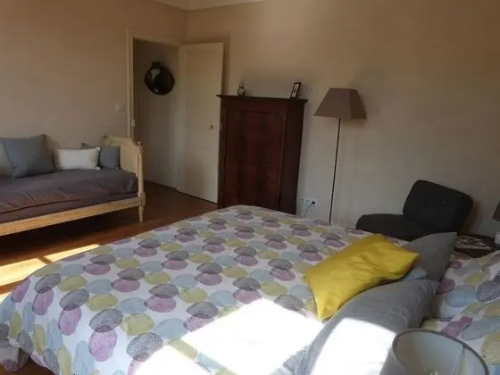 Tek Büyük veya İki Ayrı Yataklı Oda (Les Lavières)
