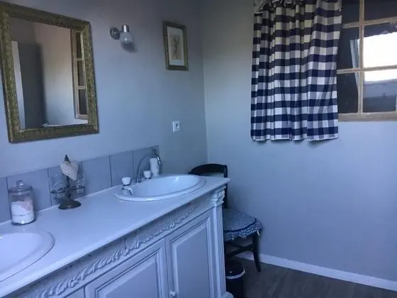 Romantic Tek Büyük Yataklı Oda (7eme Ciel)