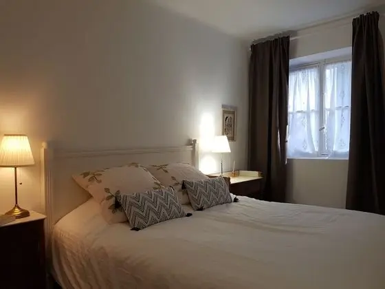 Tek Büyük Yataklı Oda (Rose)