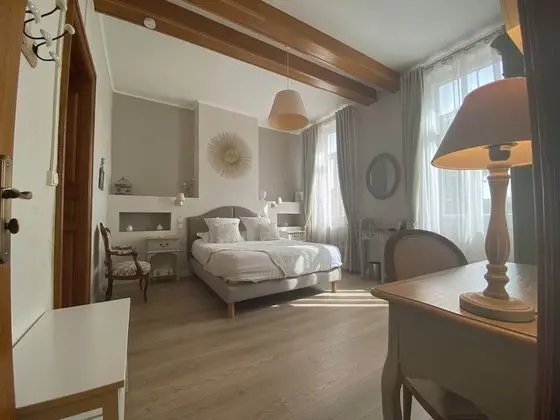 Comfort Tek Büyük Yataklı Oda (Ambre)