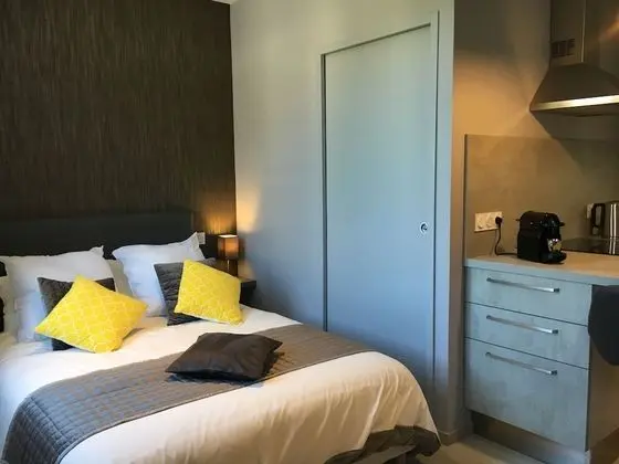 Superior Apart Daire, Şehir Manzaralı (Le Corsuet)