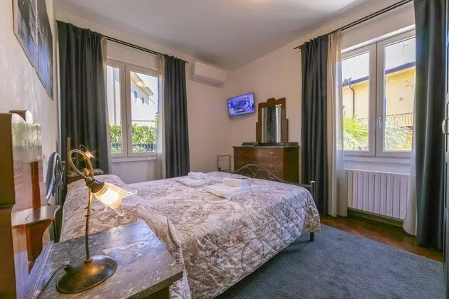 Family Apart Daire, 2 Çift Kişilik Yatak, Bahçeli (La Maison Fleurie Appartamento)