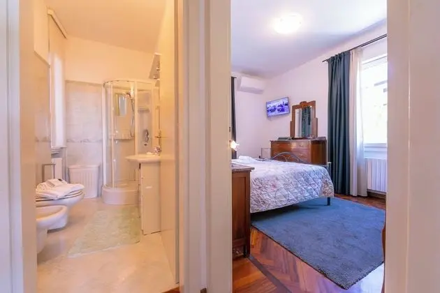 Family Apart Daire, 2 Çift Kişilik Yatak, Bahçeli (La Maison Fleurie Appartamento)