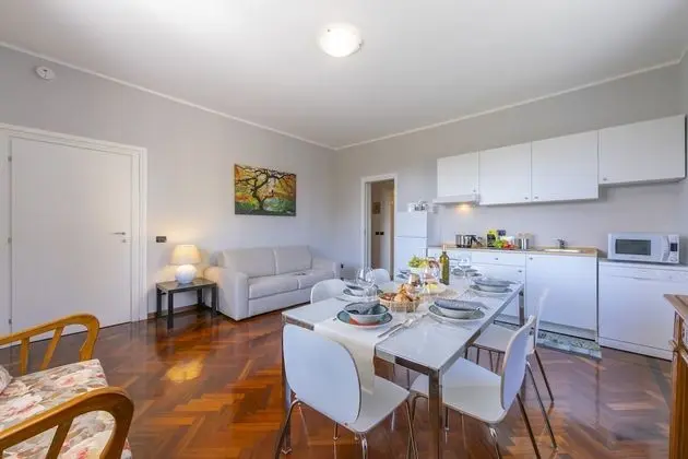 Family Apart Daire, 2 Çift Kişilik Yatak, Bahçeli (La Maison Fleurie Appartamento)