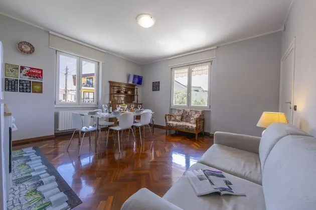 Family Apart Daire, 2 Çift Kişilik Yatak, Bahçeli (La Maison Fleurie Appartamento)