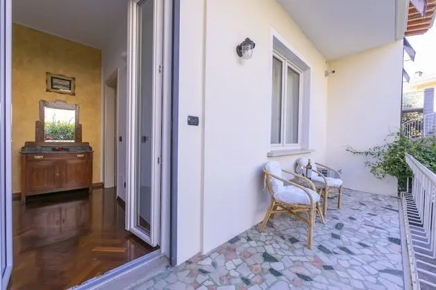 Family Apart Daire, 2 Çift Kişilik Yatak, Bahçeli (La Maison Fleurie Appartamento)