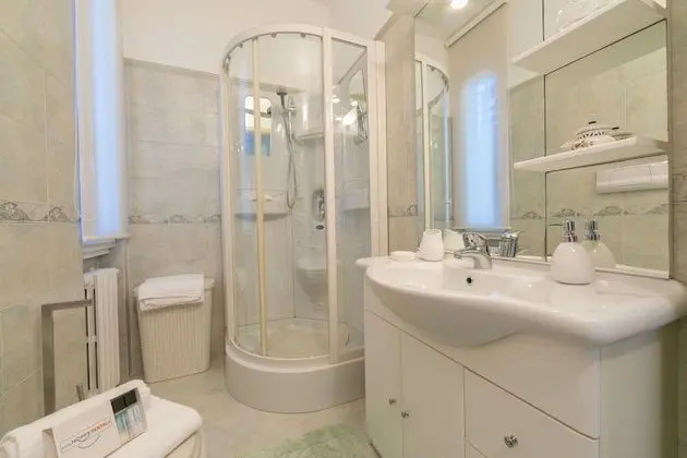 Family Apart Daire, 2 Çift Kişilik Yatak, Bahçeli (La Maison Fleurie Appartamento)