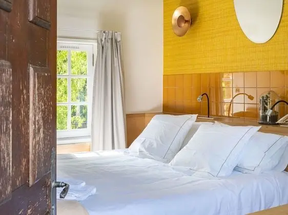 Classic Tek Büyük Yataklı Oda, Banyolu/Duşlu, Bahçe Manzaralı (Nonnettes)