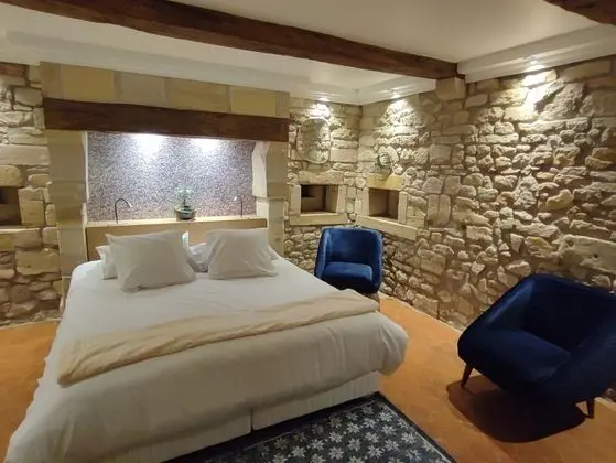 Superior Tek Büyük Yataklı Oda, Banyolu/Duşlu, Bahçe Manzaralı (Chardon Lorrain)