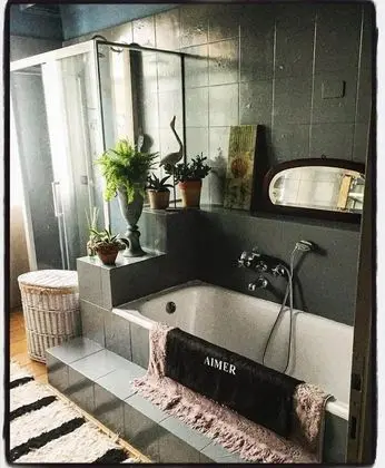 Tek Büyük Yataklı Oda, Ortak Banyo (Anversa Stile)