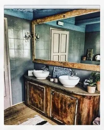 Tek Büyük Yataklı Oda, Ortak Banyo (Anversa Stile)