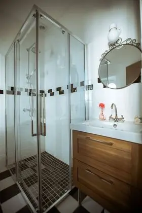 Deluxe Tek Büyük Yataklı Oda, Özel Banyo