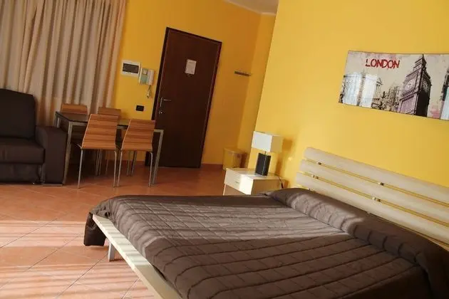 Basic Tek Büyük Yataklı Oda