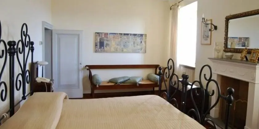 Deluxe Tek Büyük Yataklı Oda, Küvet, Bahçe Manzaralı