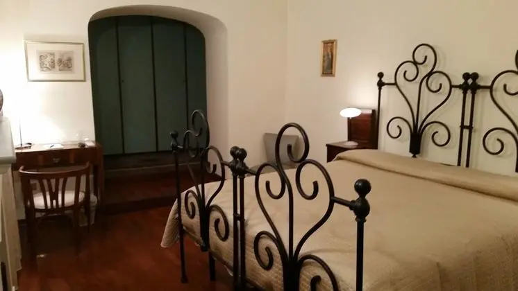 Deluxe Tek Büyük Yataklı Oda, Küvet, Bahçe Manzaralı