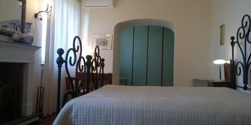 Deluxe Tek Büyük Yataklı Oda, Küvet, Bahçe Manzaralı