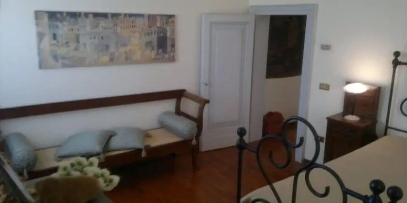 Deluxe Tek Büyük Yataklı Oda, Küvet, Bahçe Manzaralı