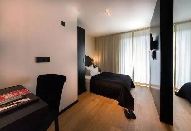 Tek Kişilik Oda, Balkon, Avlu Manzaralı