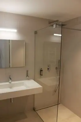 Tek Büyük Yataklı Oda, Balkon (Jardin Public)