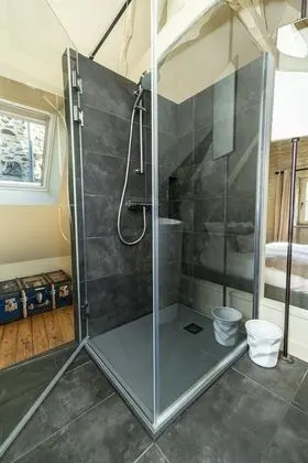 Classic Tek Büyük Yataklı Oda, Banyolu/Duşlu, Bahçe Manzaralı (Supérieure Champassack)