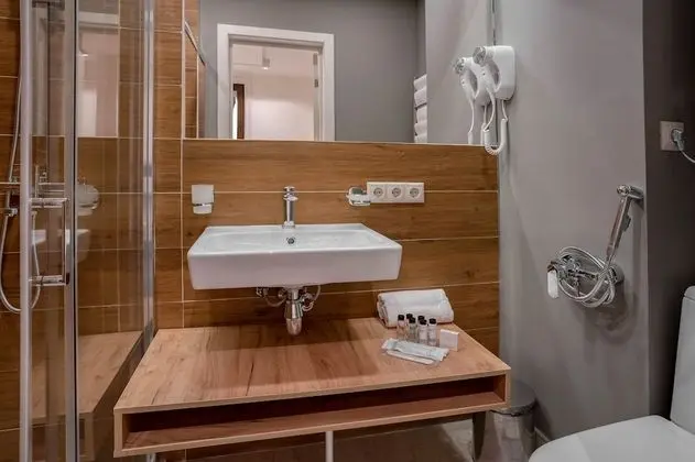 Standard Tek Büyük veya İki Ayrı Yataklı Oda