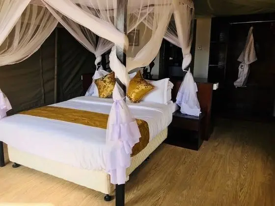 Luxury Çadır, 1 Büyük (Queen) Boy Yatak, Sigara İçilmez