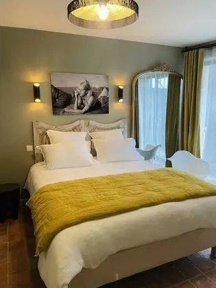 Premium Süit (Ch1 et Ch2 )