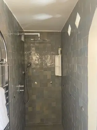 Premium Süit (Ch1 et Ch2 )