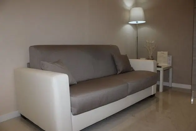 Stüdyo, Küçük Mutfak (La Dependance)