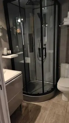 Comfort Tek Büyük Yataklı Oda, Özel Banyo, Bahçe Manzaralı (3)