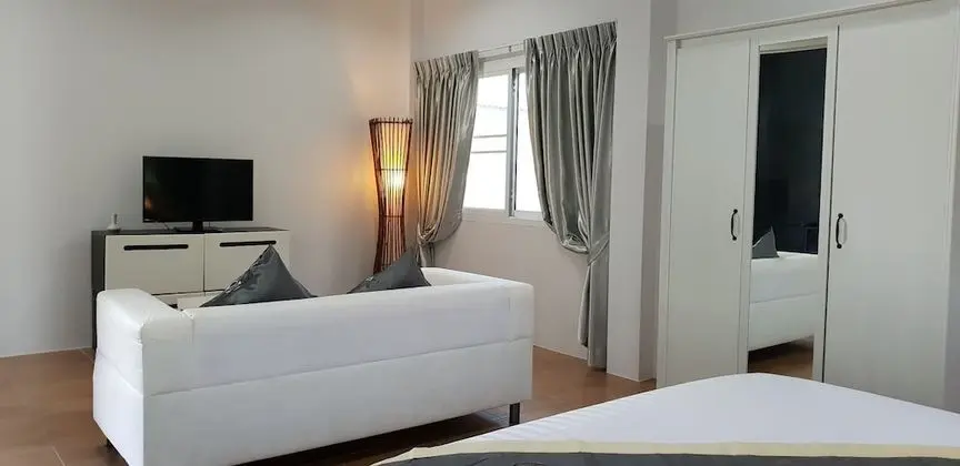 Deluxe Suite with Garden View