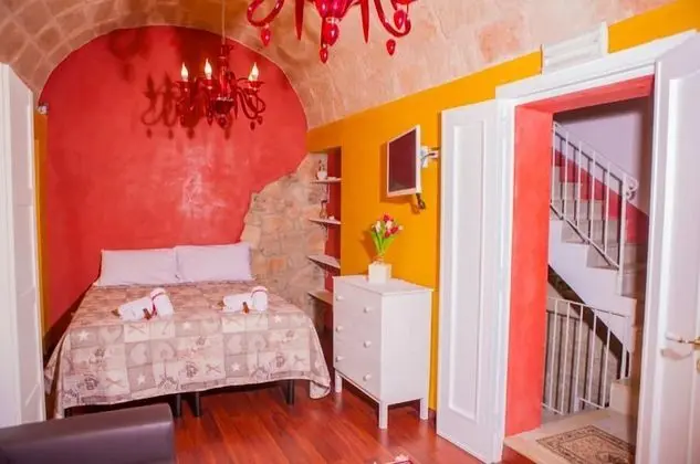 Deluxe Oda, 1 Büyük (Queen) Boy Yatak ve Çekyat (1)