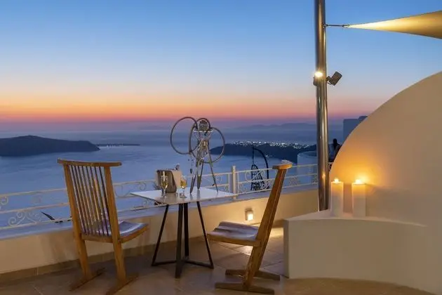 Prestige Suite Outdoor Hot Tub Caldera View
