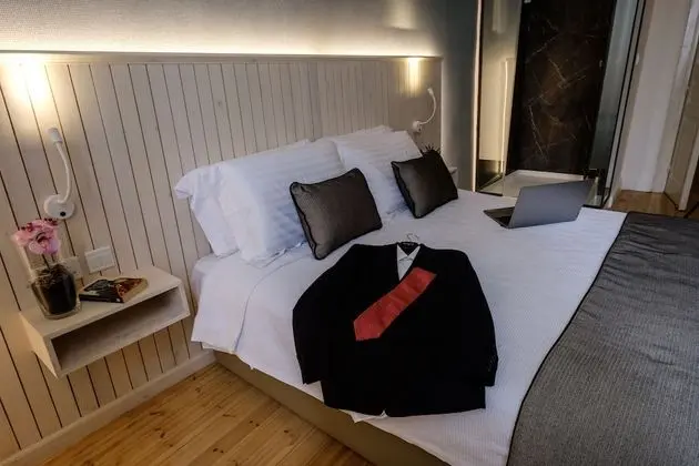 Deluxe Tek Büyük Yataklı Oda, 1 Büyük (Queen) Boy Yatak, Sigara İçilmez, Şehir Manzaralı