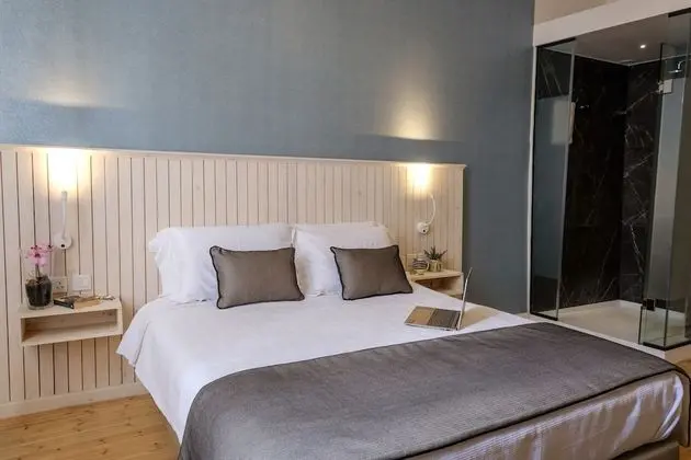 Deluxe Tek Büyük Yataklı Oda, 1 Büyük (Queen) Boy Yatak, Sigara İçilmez, Şehir Manzaralı