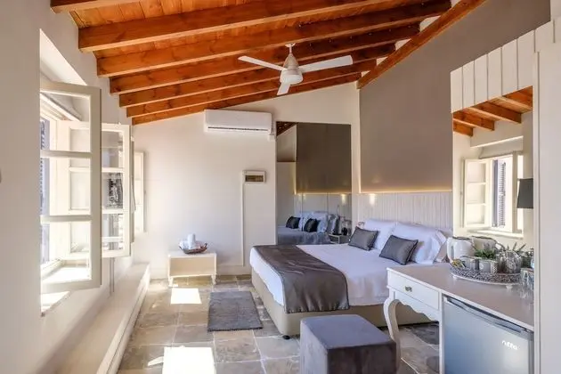 Deluxe Tek Büyük Yataklı Oda, 1 Büyük (Queen) Boy Yatak, Sigara İçilmez, Şehir Manzaralı
