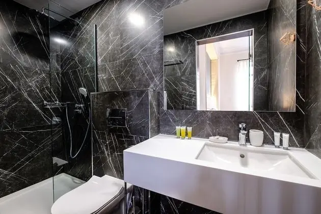 Deluxe Tek Büyük Yataklı Oda, 1 Büyük (Queen) Boy Yatak, Sigara İçilmez, Şehir Manzaralı