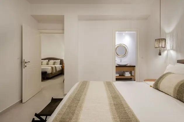 Deluxe Apartment Semi Private Pool with Sea View