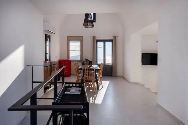 Deluxe Apartment Semi Private Pool with Sea View