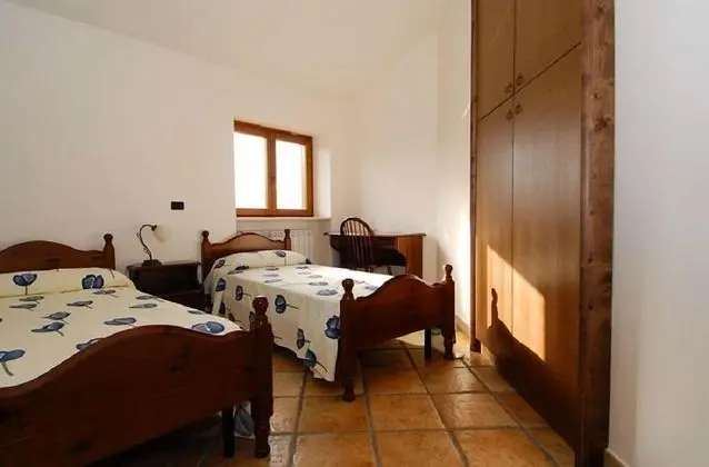 Tek Büyük veya İki Ayrı Yataklı Oda