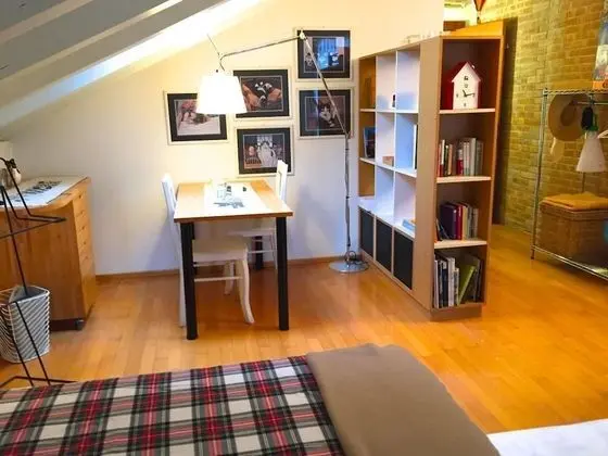 Üç Kişilik Oda, Balkon, Bahçe Manzaralı